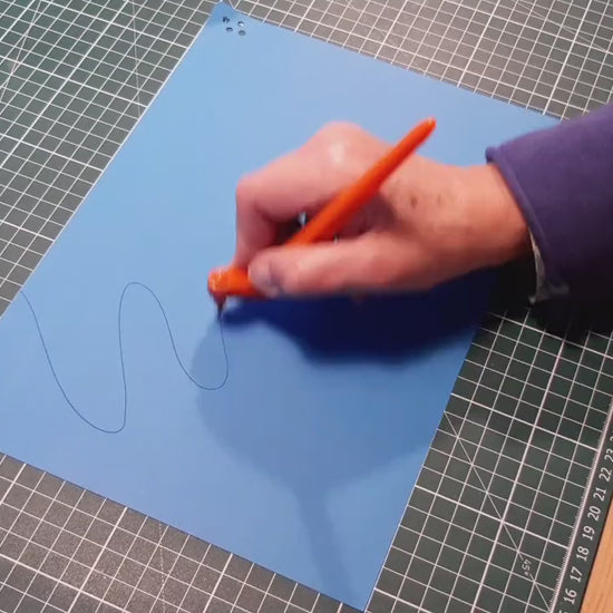 Real cuts in card, felt, leather and decoupage with the Gyro-Cut PRO