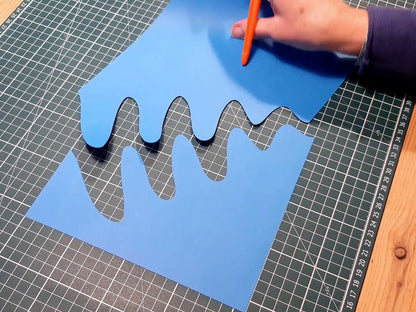 Real cut: the Gyro-Cut PRO cutting a smooth wave in card